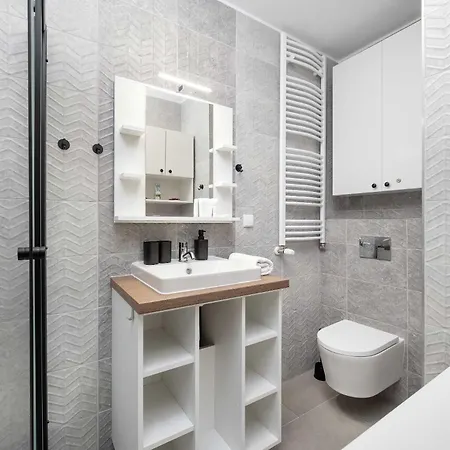 Apartament Przytulny Z Tarasem I Parkingiem By Renters